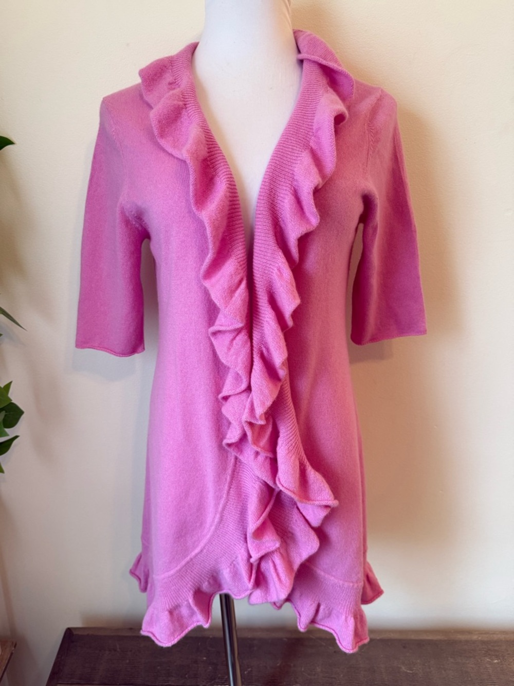 Neiman Marcus Cashmere Cardigan - Picture 2 of 5